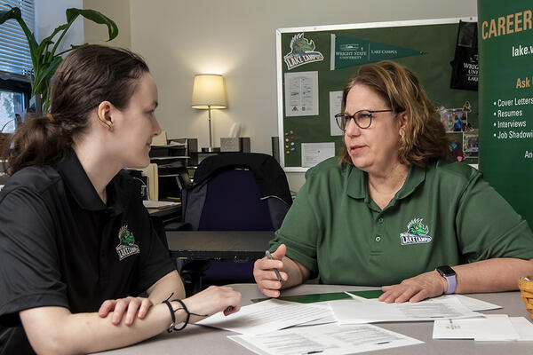 Students find jobs, co-ops and confidence at Lake Campus Career Hub